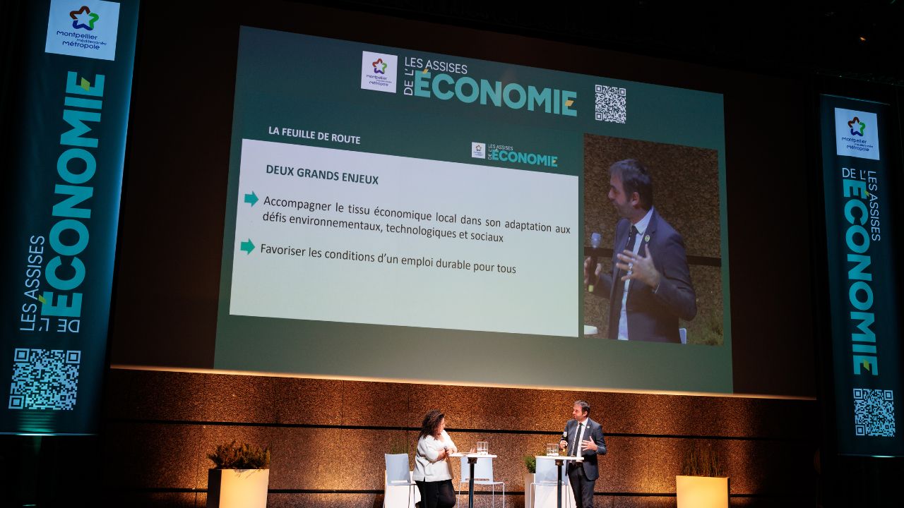 Photographie du maire de Montpellier pour les assises de l'économie.